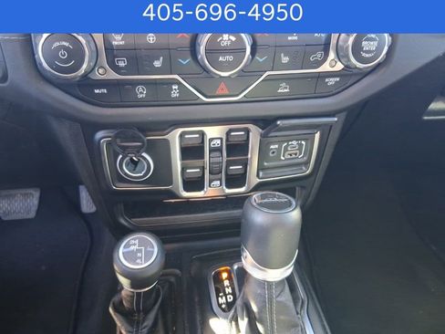 Used 2024 Jeep Gladiator Sport image 20