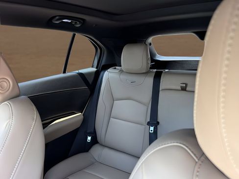 Used 2024 Cadillac XT4 Luxury w/ LPO, Floor Liner Package FWD image 13