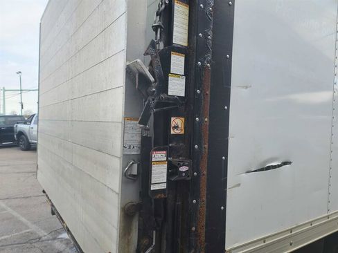 Used 2018 Chevrolet Express 4500 Extended w/ Driver Convenience Package image 24