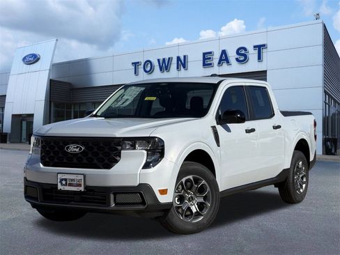 New 2026 Ford Maverick XLT w/ XLT Luxury Package image 32
