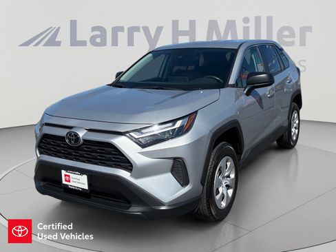 Used 2025 Toyota RAV4 LE AWD/4WD image 1