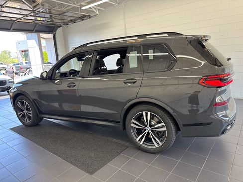 New 2026 BMW X7 xDrive40i w/ M Sport Package image 5