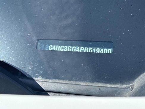 Used 2023 Chrysler Pacifica Limited w/ Uconnect Theater Family Group AWD/4WD image 28