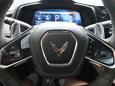 Used 2021 Chevrolet Corvette Stingray Premium Conv w/ Z51 Performance Package RWD image 34