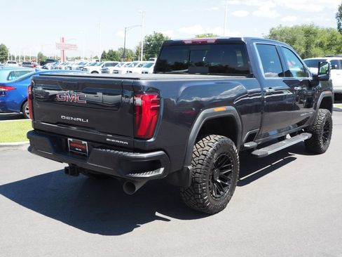 Used 2024 GMC Sierra 2500 Denali w/ Denali Reserve Package AWD/4WD image 6