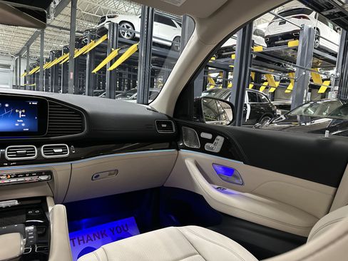 Certified 2024 Mercedes-Benz GLS 450 4MATIC image 25