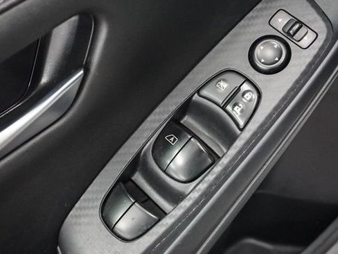 Used 2024 Nissan Sentra SV FWD image 6