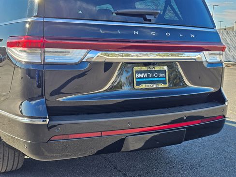 Used 2024 Lincoln Navigator L Reserve w/ Equipment Group 201A image 38