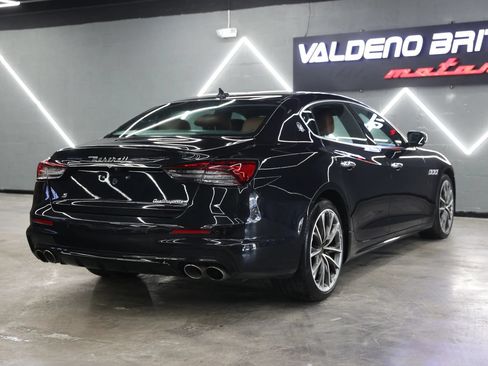 Used 2021 Maserati Quattroporte S RWD image 21