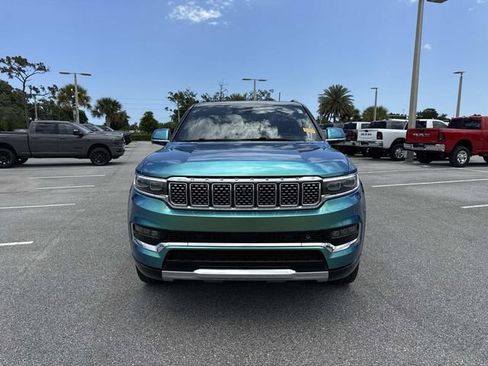 Used 2023 Jeep Grand Wagoneer Series III AWD/4WD image 8