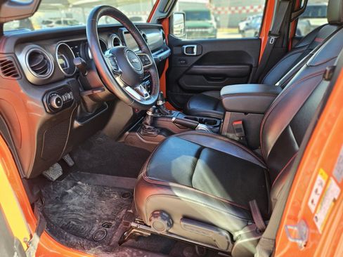 Used 2018 Jeep Wrangler Unlimited Rubicon image 17