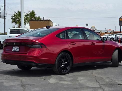 Used 2025 Honda Accord SE image 4