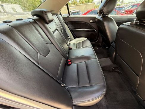 Used 2012 Ford Fusion SEL image 19
