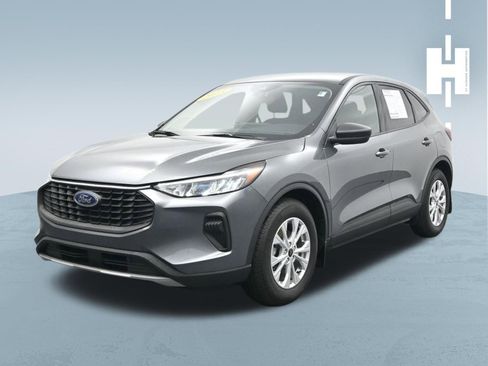 Used 2025 Ford Escape Active w/ Tech Pack #1 FWD image 1