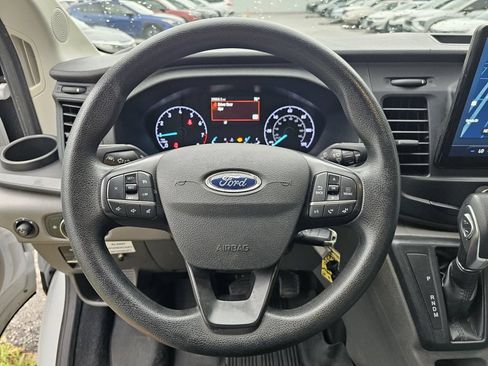 Used 2023 Ford Transit 250 Low Roof RWD image 21