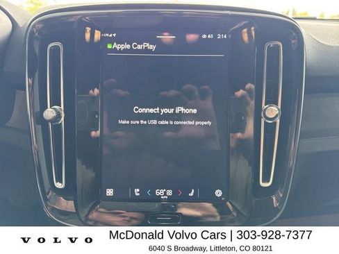 Used 2023 Volvo XC40 Recharge Ultimate w/ Protection Package Premier image 7
