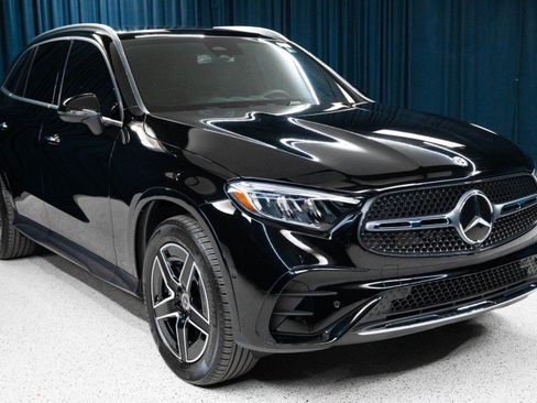 Certified 2026 Mercedes-Benz GLC 300 4MATIC image 3