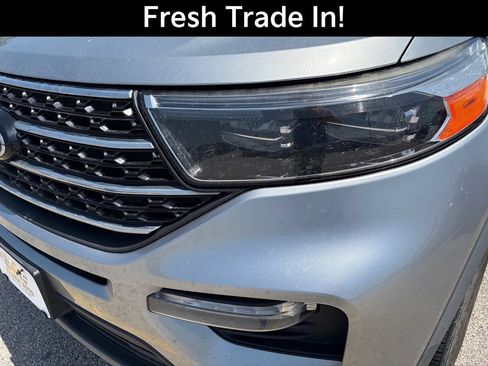 Used 2020 Ford Explorer XLT w/ Equipment Group 202A RWD image 4