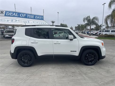 Used 2020 Jeep Renegade Altitude image 9