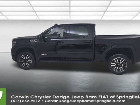 Used 2025 GMC Sierra 1500 AT4 w/ AT4 Premium Package image 9