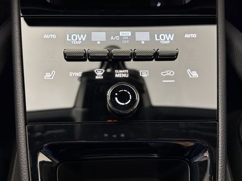 Certified 2026 Porsche Cayenne AWD/4WD image 18