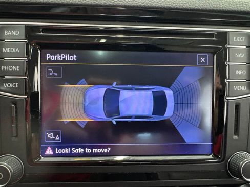 Used 2016 Volkswagen Jetta SEL Premium FWD image 41