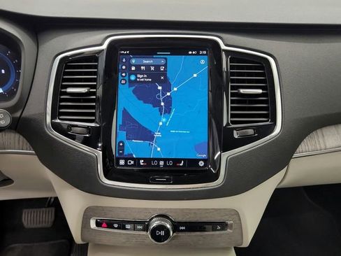 Used 2024 Volvo XC90 B6 Plus AWD/4WD image 24