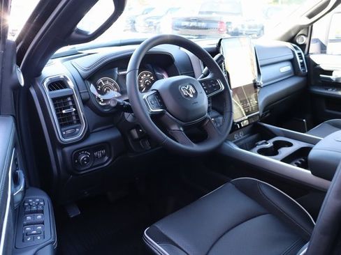 Used 2025 RAM 2500 Laramie image 15