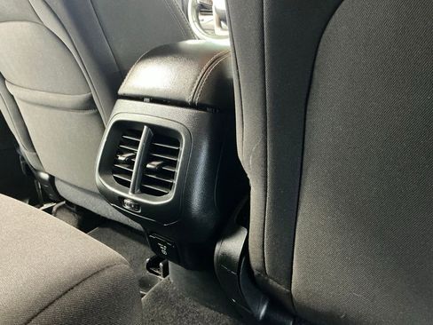 Used 2016 Jeep Cherokee Latitude w/ Comfort/Convenience Group FWD image 13