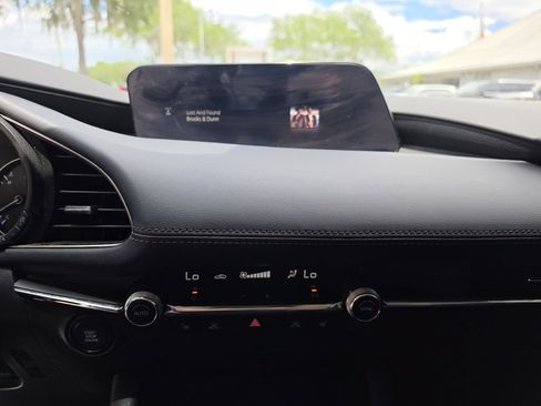 Used 2023 MAZDA MAZDA3 s FWD image 20