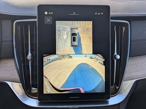 New 2026 Volvo XC90 B5 Plus image 15