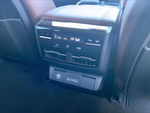 Used 2023 Acura MDX FWD w/ Technology Package image 36