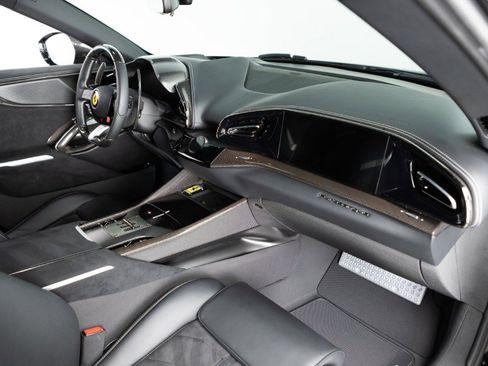 Used 2025 Ferrari Purosangue image 68