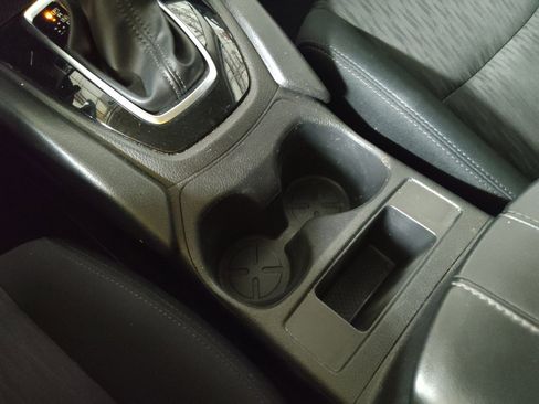 Used 2017 Nissan Rogue S image 26