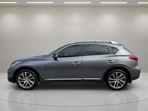Used 2017 INFINITI QX50 2WD w/ Premium Plus Package image 2