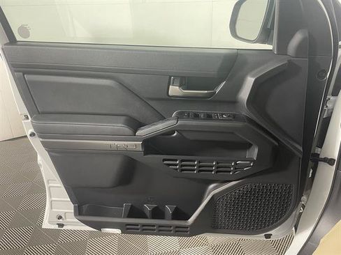 New 2026 Toyota Tacoma TRD Off-Road w/ TRD Off Road Upgrade Package AWD/4WD image 19
