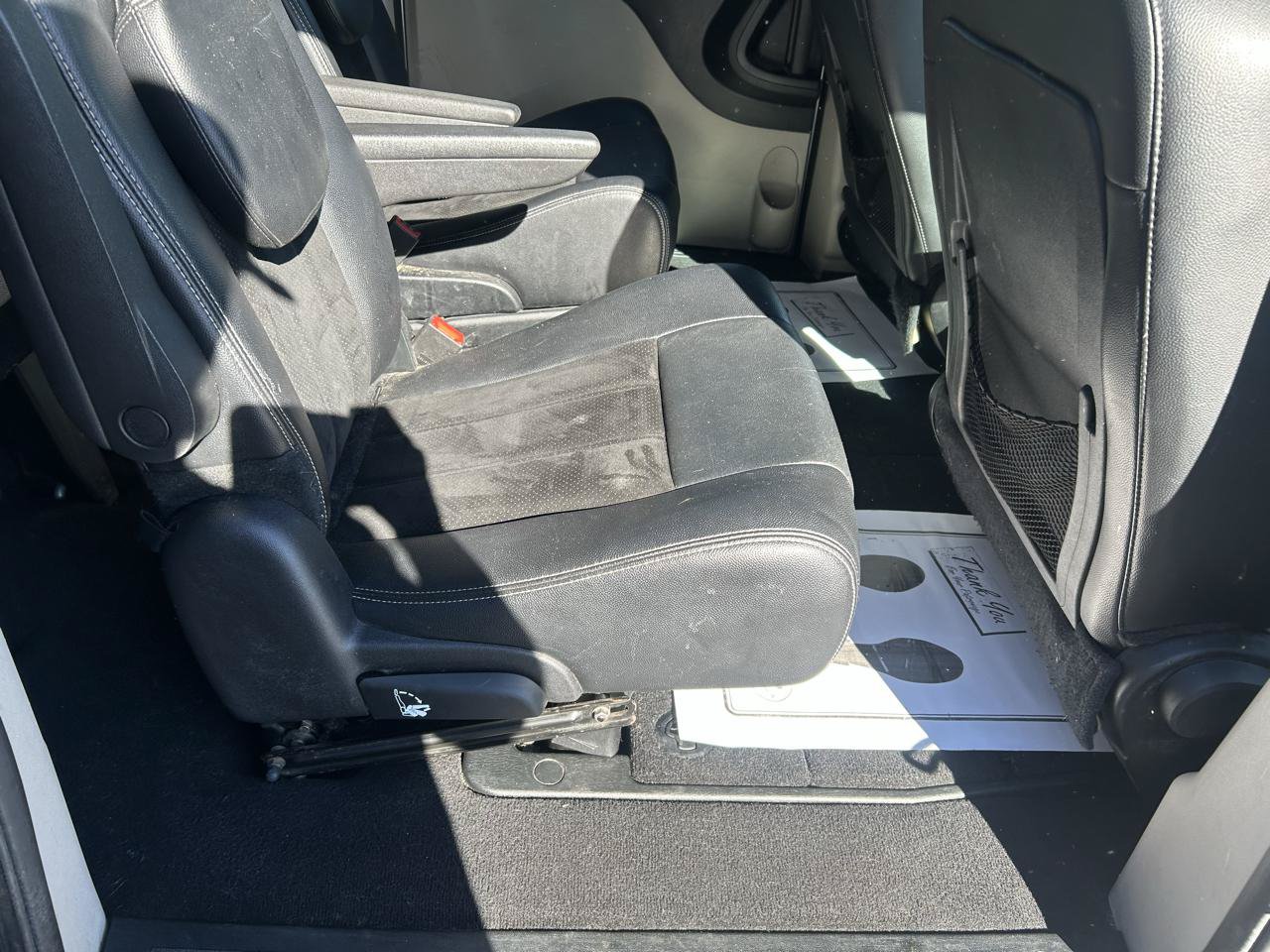 Used 2016 Dodge Grand Caravan SXT FWD image 11