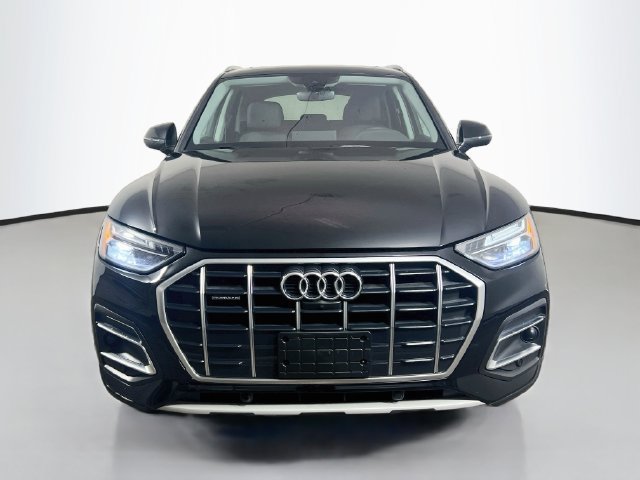 Used 2023 Audi Q5 2.0T Premium Plus w/ Premium Plus Package AWD/4WD image 2