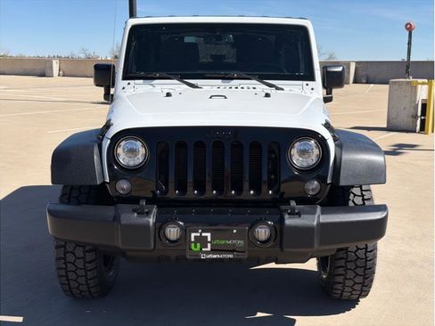 Used 2017 Jeep Wrangler Sport image 2