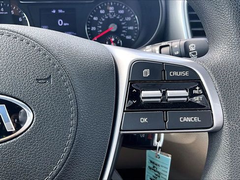 Used 2020 Kia Sorento LX FWD image 20