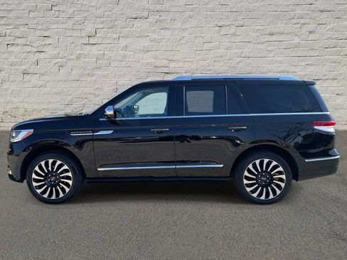 Used 2023 Lincoln Navigator Black Label image 2