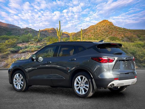 Used 2019 Chevrolet Blazer LT w/ Sun and Wheels Package AWD/4WD image 8