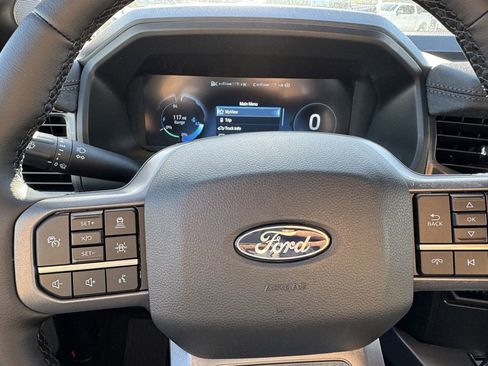 Used 2025 Ford F150 Lightning Lariat AWD/4WD image 21