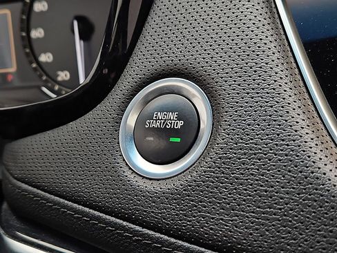 Used 2023 Cadillac XT5 Premium Luxury image 25