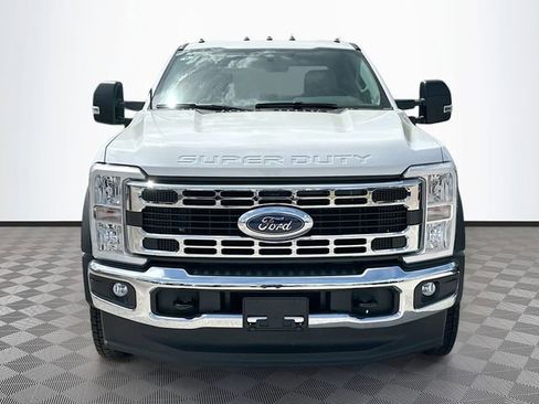 New 2025 Ford F550 4x4 Crew Cab Super Duty w/ XL Chrome Package image 2