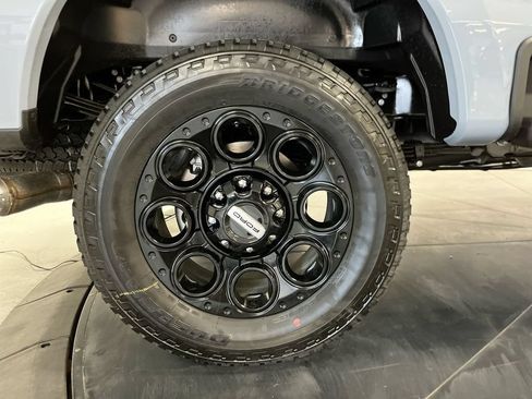 New 2026 Ford F350 Lariat w/ Black Appearance Package AWD/4WD image 10