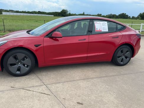 Used 2023 Tesla Model 3 Standard Range RWD image 5