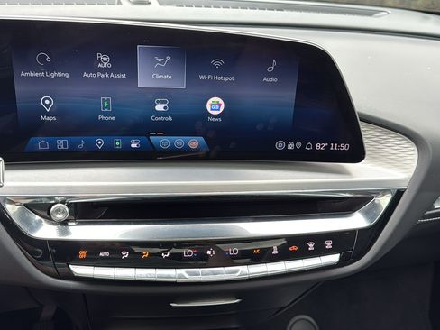 Certified 2025 Cadillac Lyriq Luxury w/ LPO, Floor Liner Package AWD/4WD image 18
