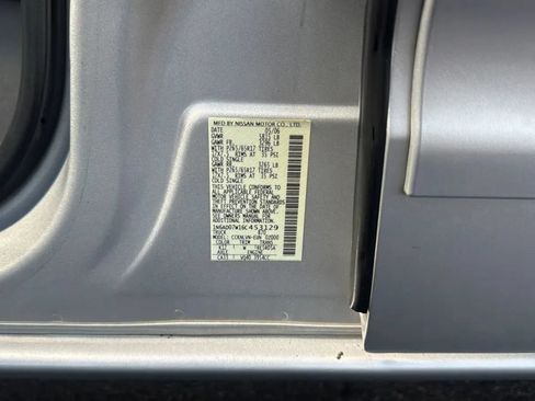 Used 2006 Nissan Frontier LE w/ (X01) Leather Pkg AWD/4WD image 32