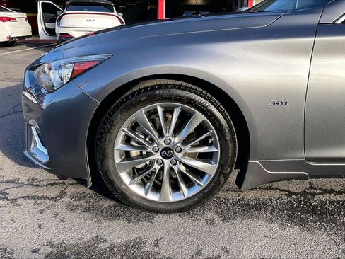 Used 2019 INFINITI Q50 Luxe w/ Essential Package (3.0T Luxe) image 4